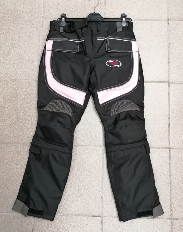 Moto kelnės