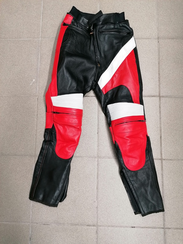 Moto kelnės